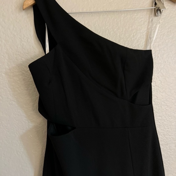 NWOT Show-Stopping Style Black One-Shoulder Cutout Maxi Dress - Picture 7 of 9